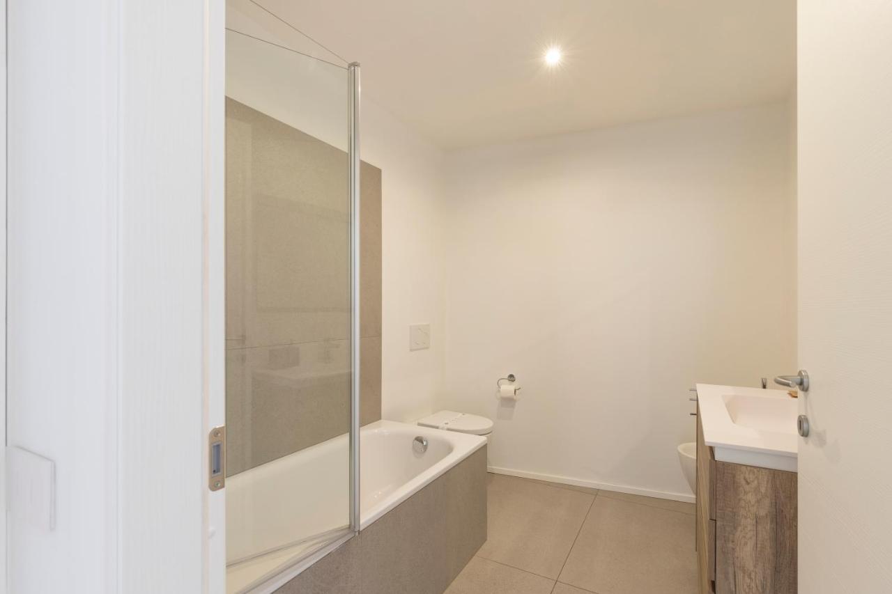 Mc House Como Con Posto Auto Exterior foto